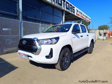 Pre-owned Toyota Hilux Raider 2.4GD-6 4x4 A/T for sale in 