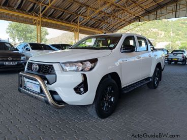 Pre-owned Toyota Hilux Rider 2.4L GD-6 4x4 A/T for sale in 