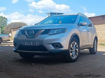 Pre-owned Nissan X trail for sale in 
