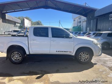 Pre-owned Toyota Hilux 3.0 D4D for sale in 
