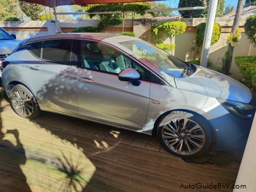 Pre-owned Opel Astra for sale in 