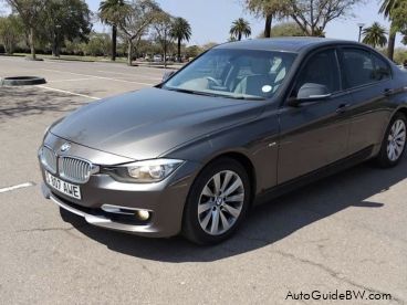 Pre-owned BMW  320i F30 for sale in 