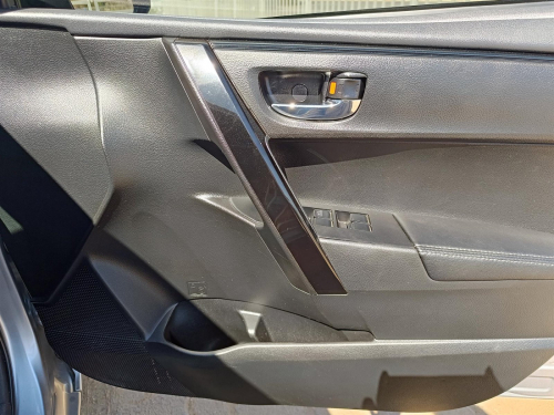 Toyota Corolla Quest Prestige 1.8L A/T in Botswana