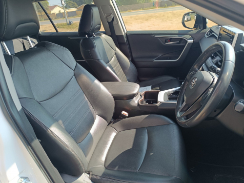 Toyota Rav 4 VX in Botswana