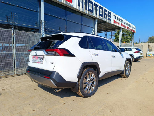 Toyota Rav 4 VX in Botswana