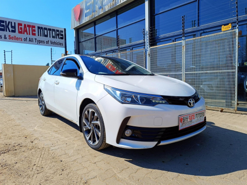 Toyota Corolla Prestige + in Botswana