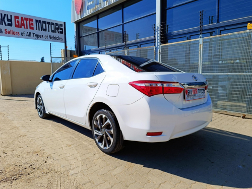 Toyota Corolla Prestige + in Botswana