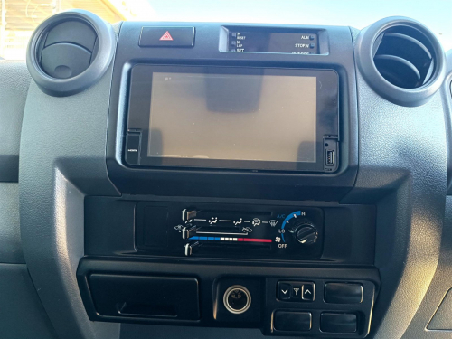Toyota Land Cruiser 4.5 LX V8 in Botswana