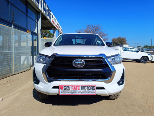 Toyota Hilux Raider 2.4GD-6 4x4 A/T in Botswana