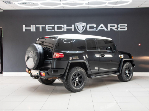 Toyota FJ Cruiser 4.0L A/T in Botswana