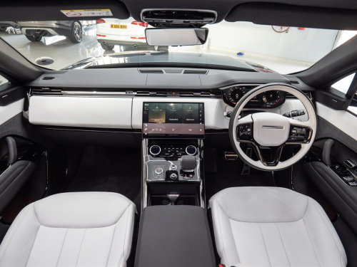 Range Rover Sport P400 Dynamic SE in Botswana