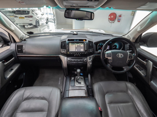Toyota Land Cruiser 200S V8 Diesel in Botswana