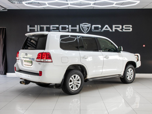 Toyota Land Cruiser 200S V8 Diesel in Botswana