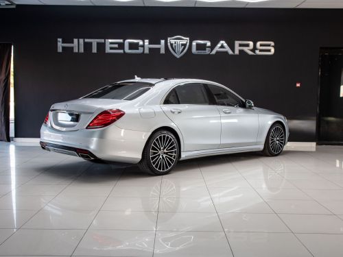 Mercedes-Benz S500 in Botswana