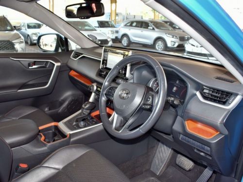 Toyota Rav4 in Botswana