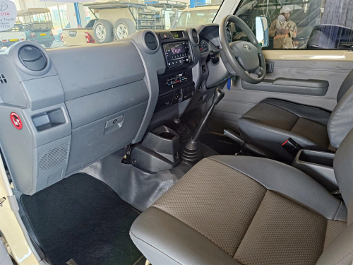Toyota Land Cruiser 4.2D in Botswana