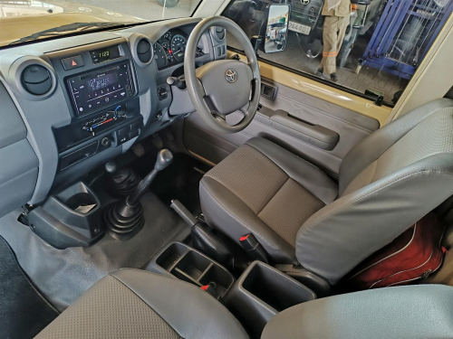 Toyota Land Cruiser 4.2D in Botswana