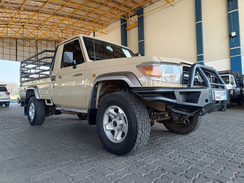 Toyota Land Cruiser 4.2D in Botswana
