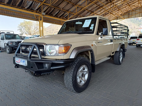 Pre-owned Toyota Land Cruiser 4.2D for sale in 