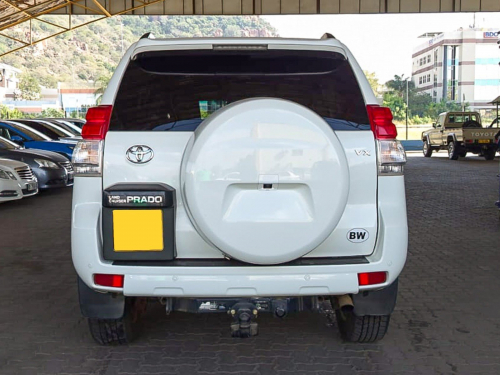 Toyota Prado 3.0 D4D in Botswana