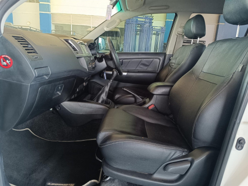 Toyota Hilux Legend 45 VVTi in Botswana