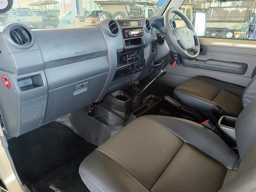 Toyota Land Cruiser 4.0 V6 in Botswana