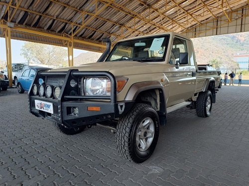 Toyota Land Cruiser 4.0 V6 in Botswana