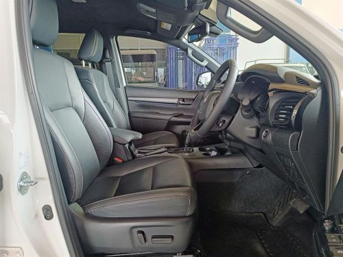 Toyota Hilux Legend 2.8 GD-6 4x4 A/T in Botswana