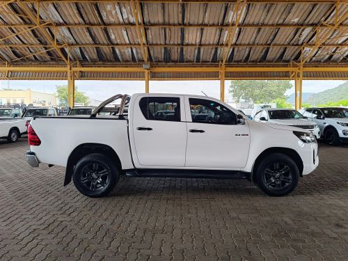 Toyota Hilux Raider 2.4L GD-6 in Botswana