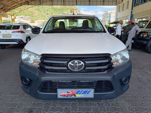 Toyota Hilux 2.4L in Botswana