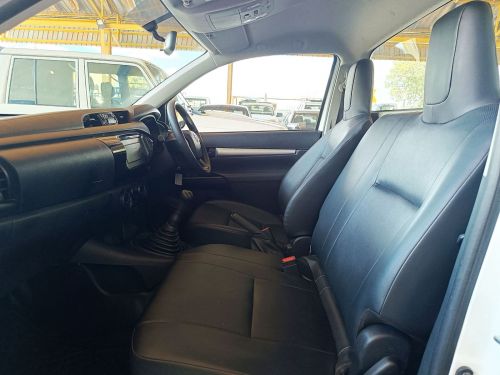 Toyota Hilux 2.4L in Botswana