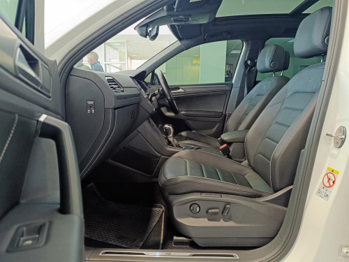 Volkswagen Tiguan 1.4TSi R-Line in Botswana