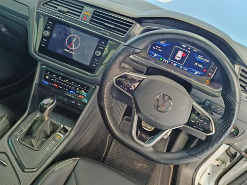 Volkswagen Tiguan 1.4TSi R-Line in Botswana