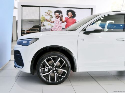 Volkswagen Tiguan 2.0TSi R-Line in Botswana