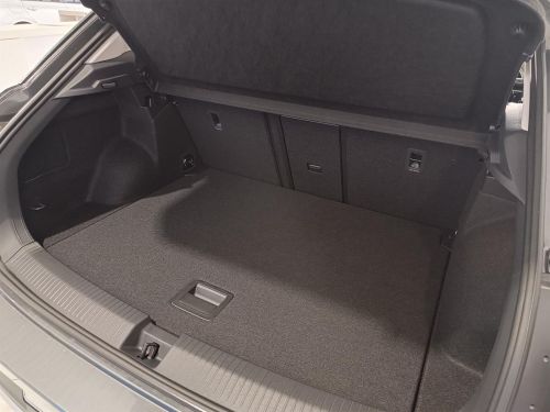 Volkswagen T-Roc 1.4TSi Design Tiptronic in Botswana