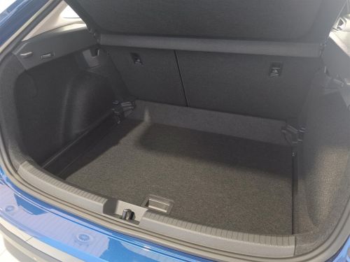 Volkswagen Taigo Life 1.0TSi DSG in Botswana