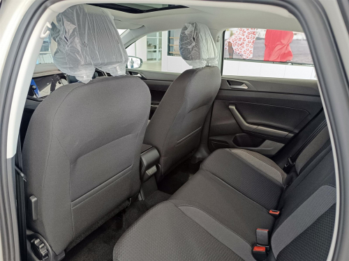 Volkswagen Polo 1.0TSI Life DSG in Botswana