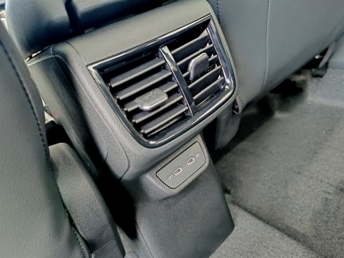 Volkswagen Polo Sedan 1.0L TSi 85kW in Botswana