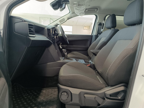 Volkswagen Amarok Base 2.0TDi A/T 4x2 in Botswana