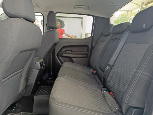 Volkswagen Amarok Base 2.0TDi A/T 4x2 in Botswana