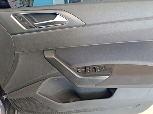 Volkswagen Polo R-Line 1.0L TSi in Botswana
