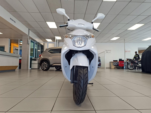 Honda Elite / Activia 125cc in Botswana