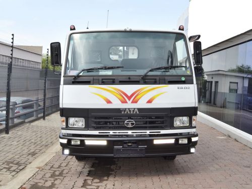Tata 813 Ex2 Drop Side in Botswana