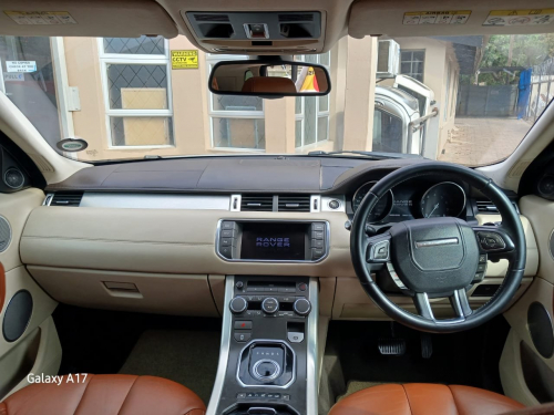 Land Rover RANGE ROVER EVOQUE S14 in Botswana