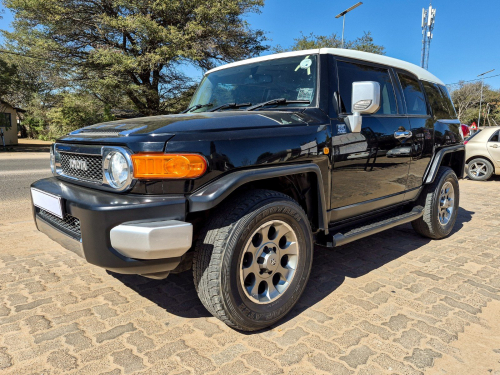 Toyota FJ Cruiser in Botswana