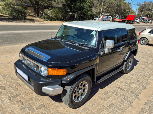 Toyota FJ Cruiser in Botswana
