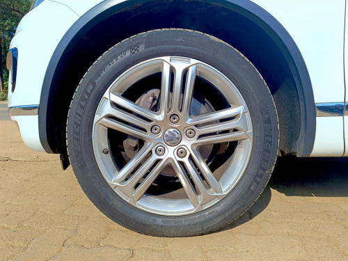 Volkswagen Touareg V6 TDi BlueMotion in Botswana