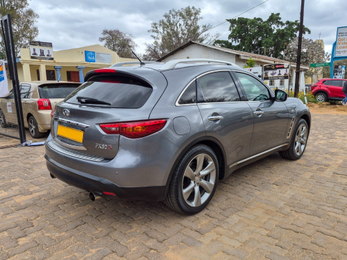 Infiniti FX50S PRM in Botswana