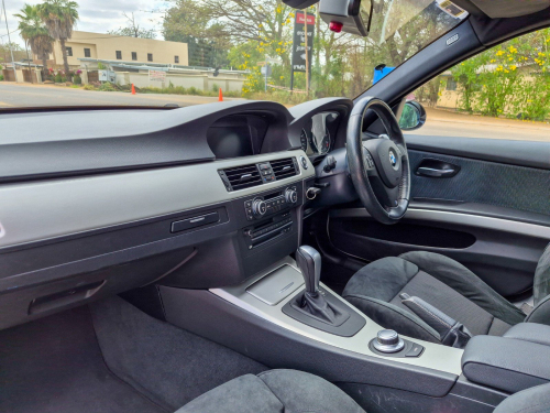 BMW 325i in Botswana