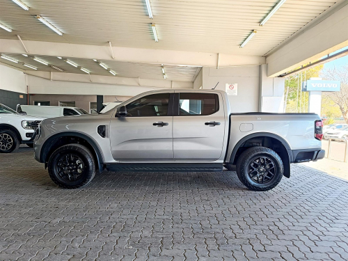 Ford Ranger 4x4 in Botswana